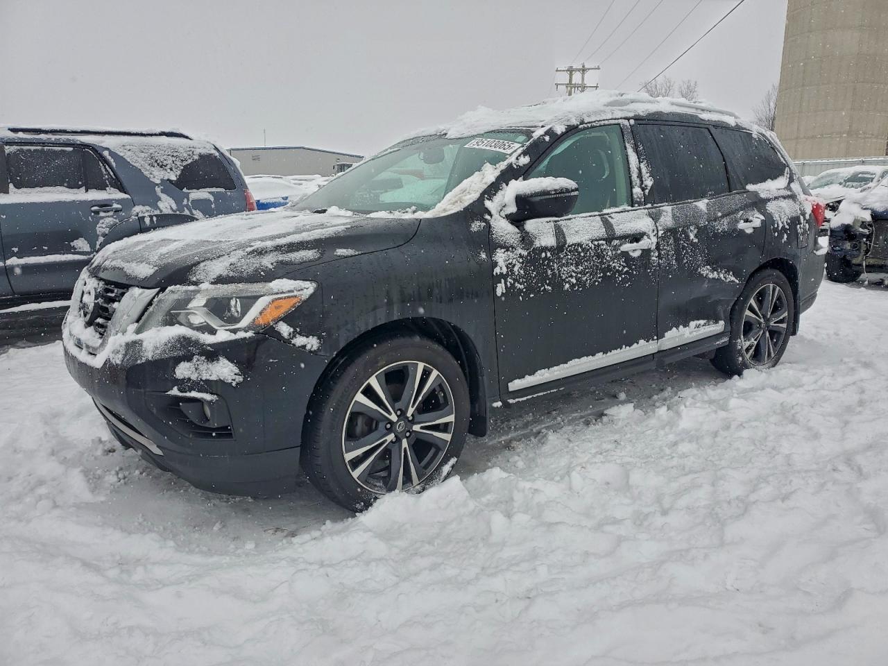 NISSAN PATHFINDER 2017