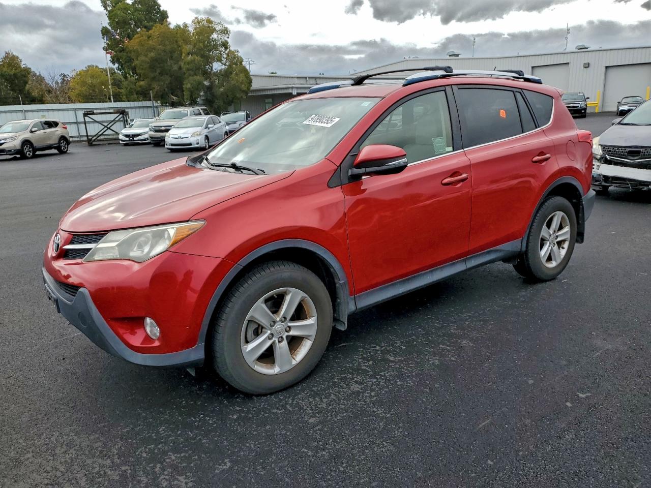 TOYOTA RAV4 XLE 2013