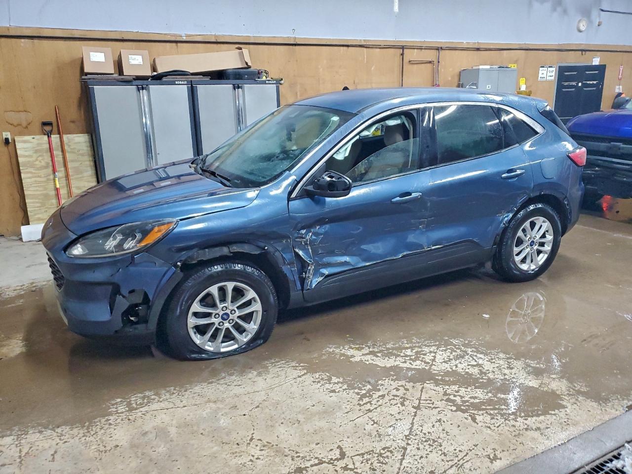FORD ESCAPE 2020