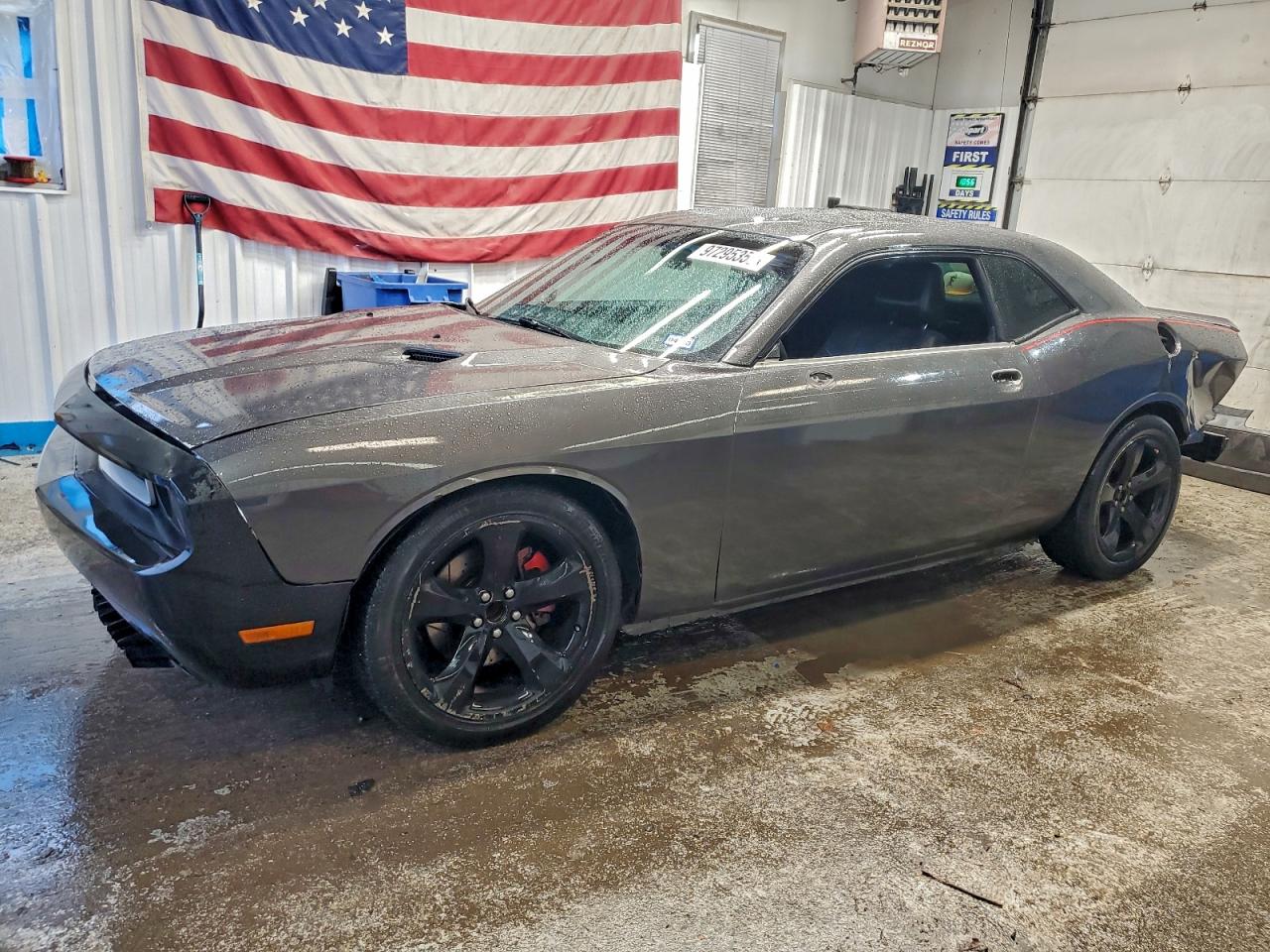 DODGE CHALLENGER 2013