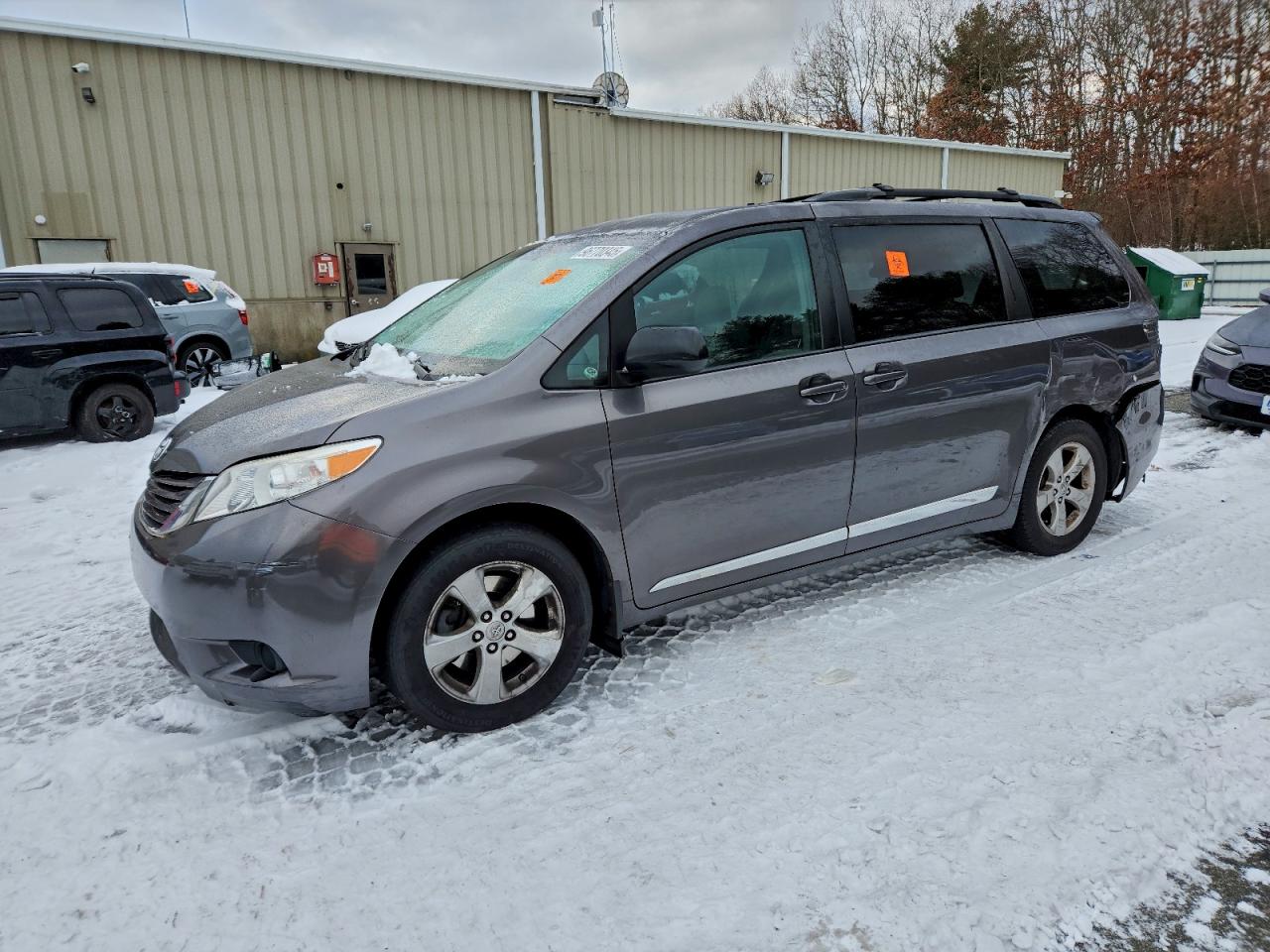 TOYOTA SIENNA 2017