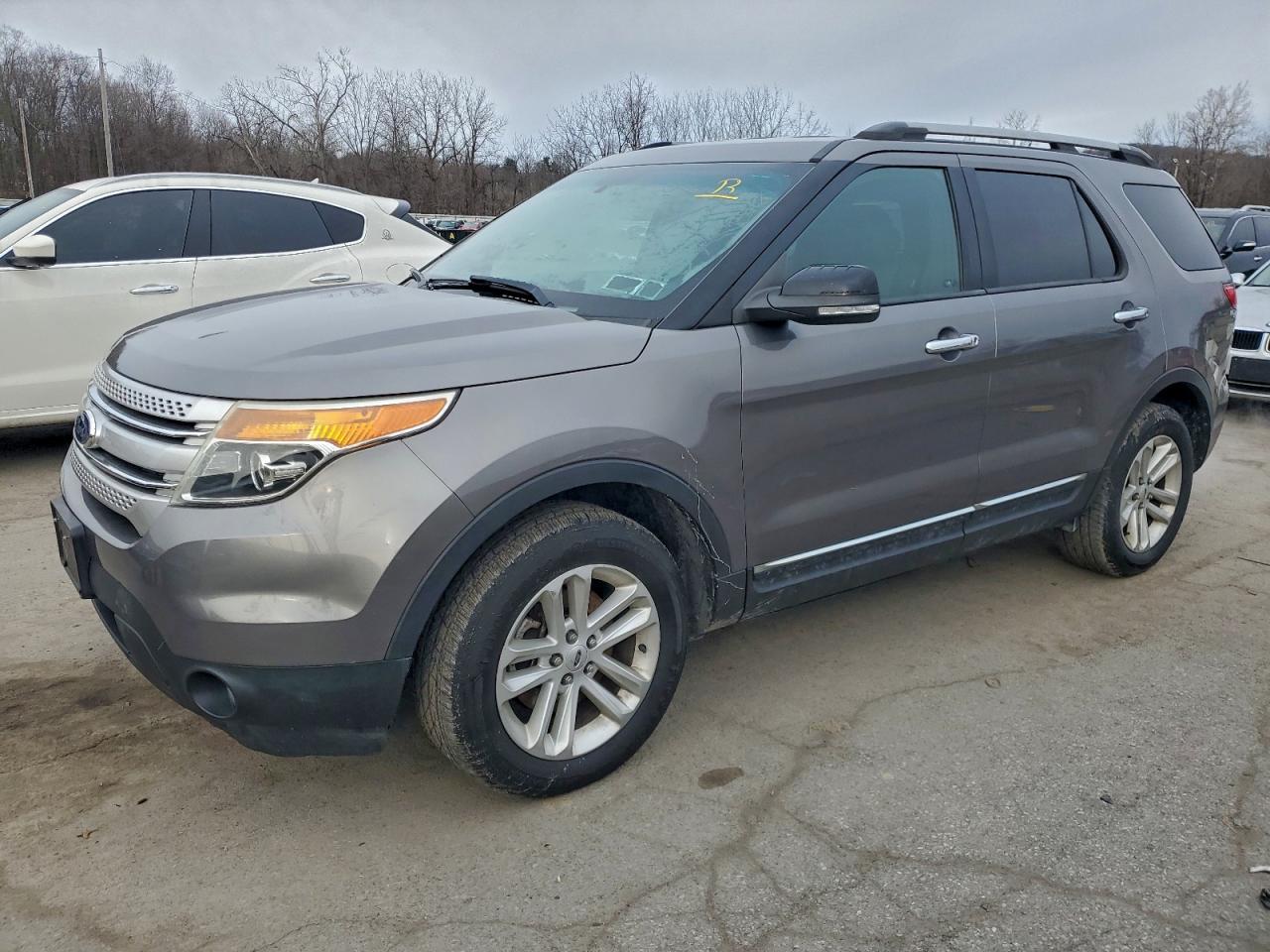 FORD EXPLORER X 2012