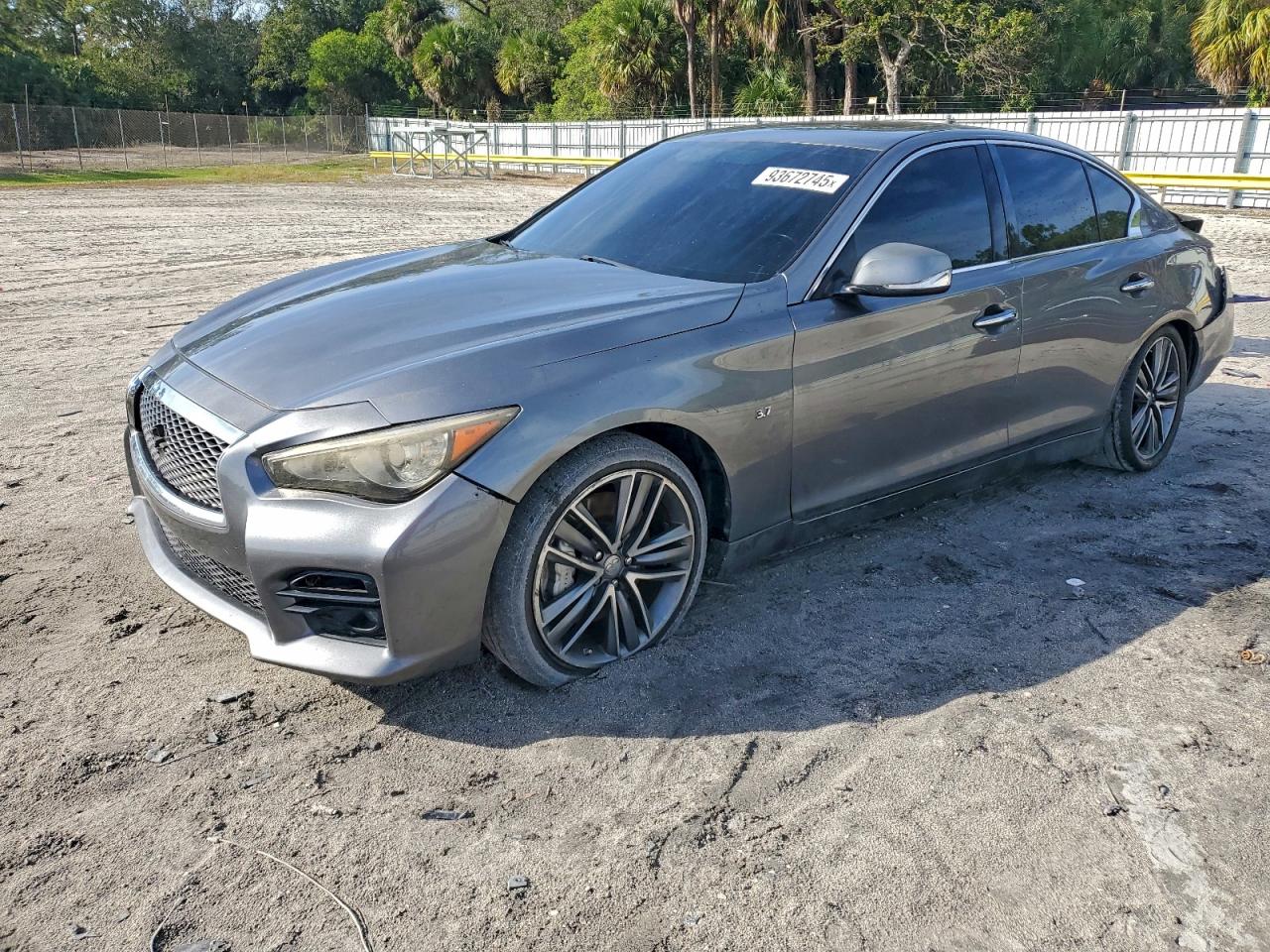 INFINITI Q50 BASE 2014