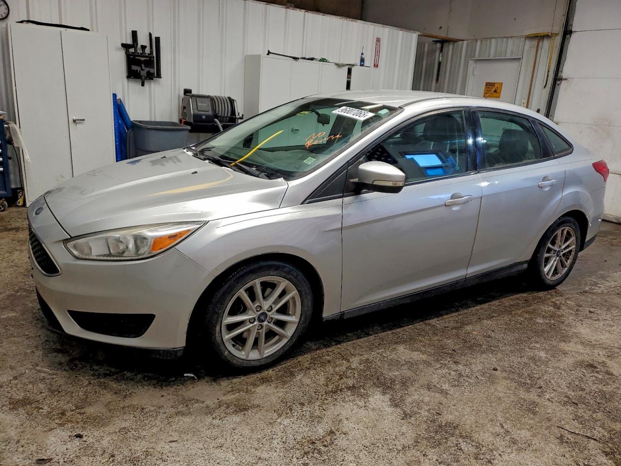 FORD FOCUS SE 2017