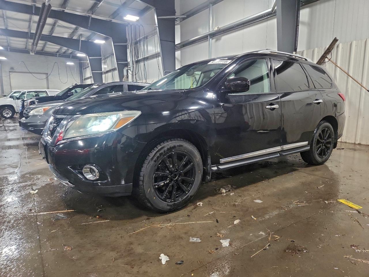NISSAN PATHFINDER 2013