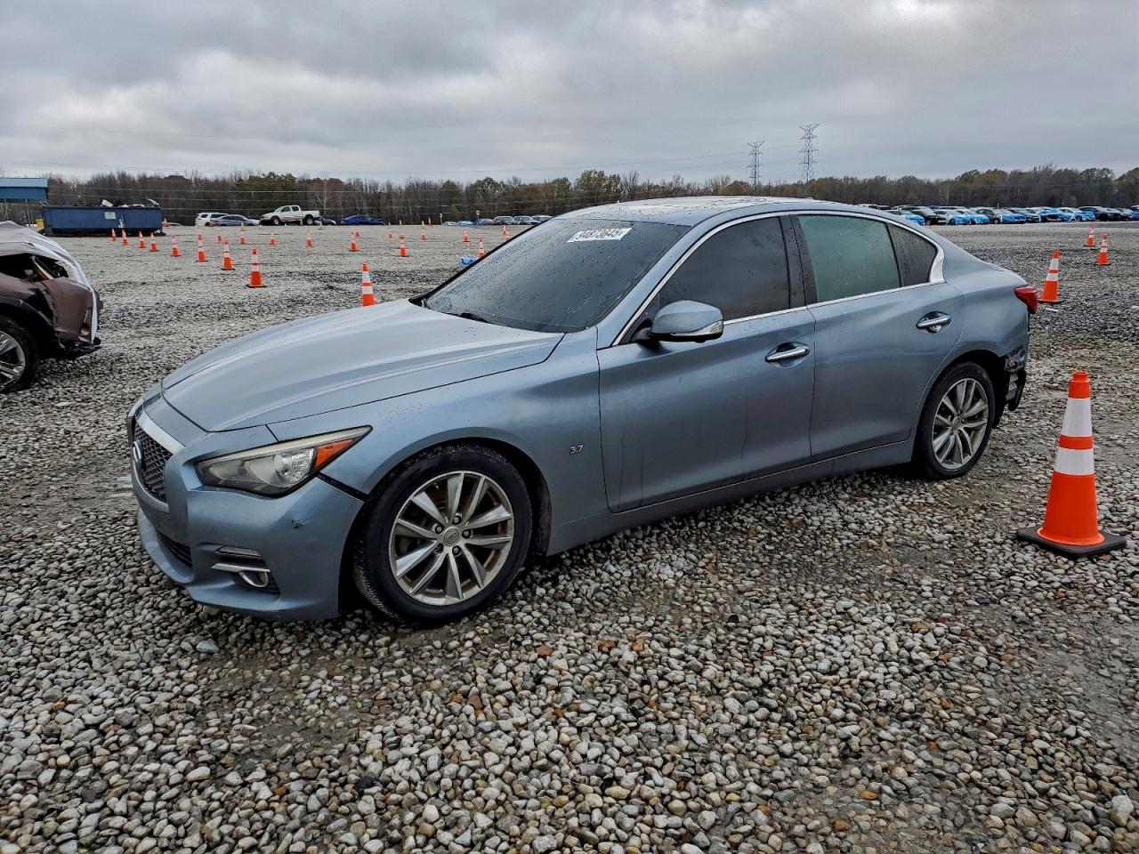INFINITI Q50 BASE 2015