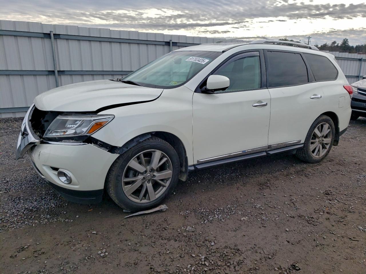 NISSAN PATHFINDER 2015