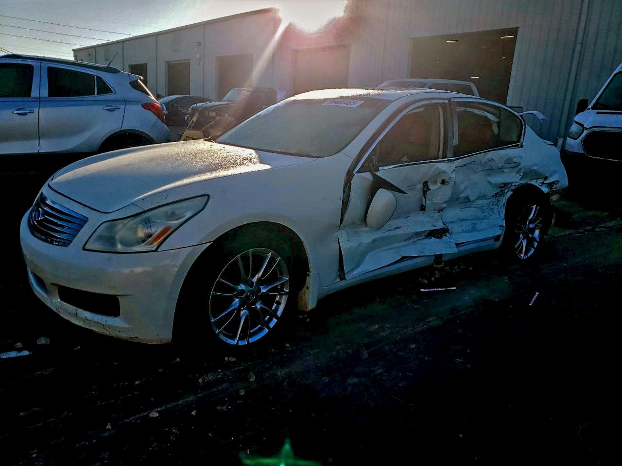 INFINITI G35 2008