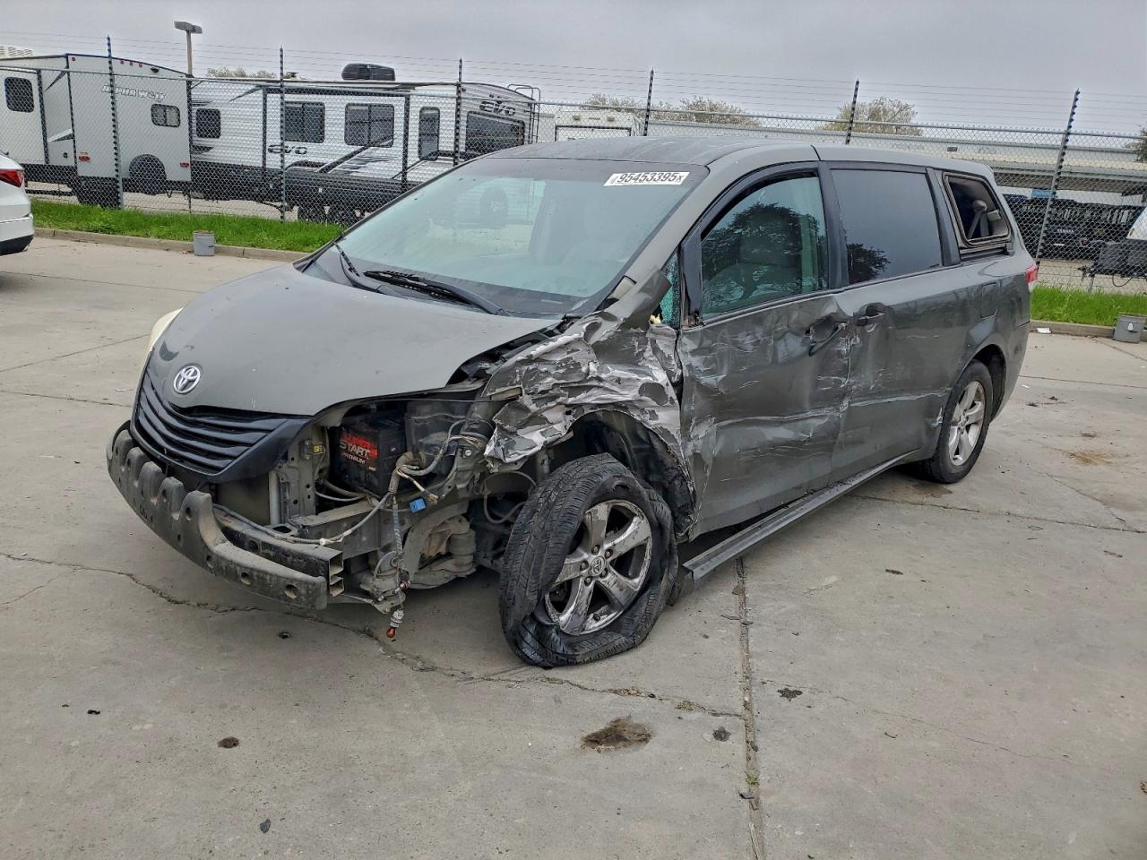 TOYOTA SIENNA 2012