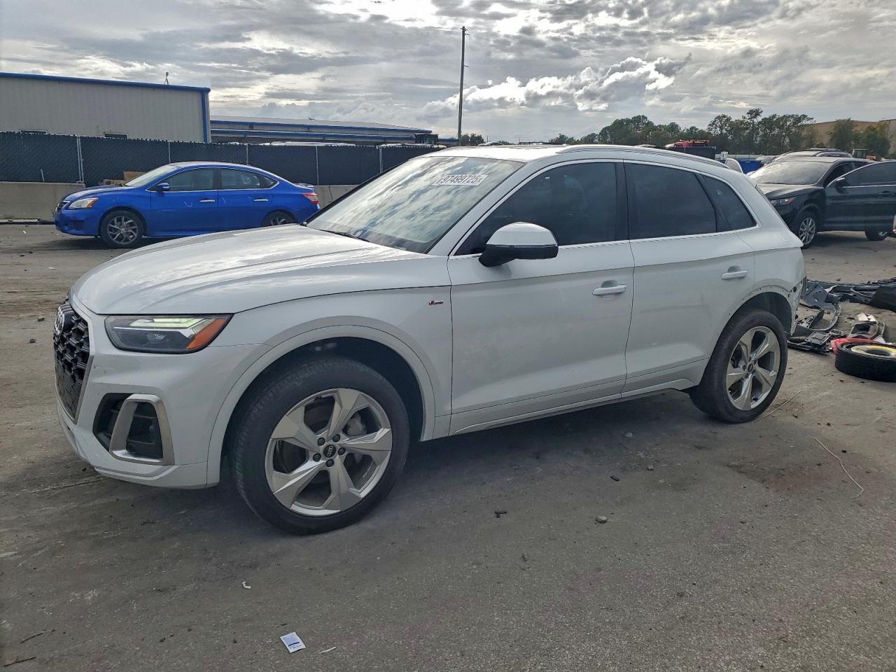 AUDI Q5 2024