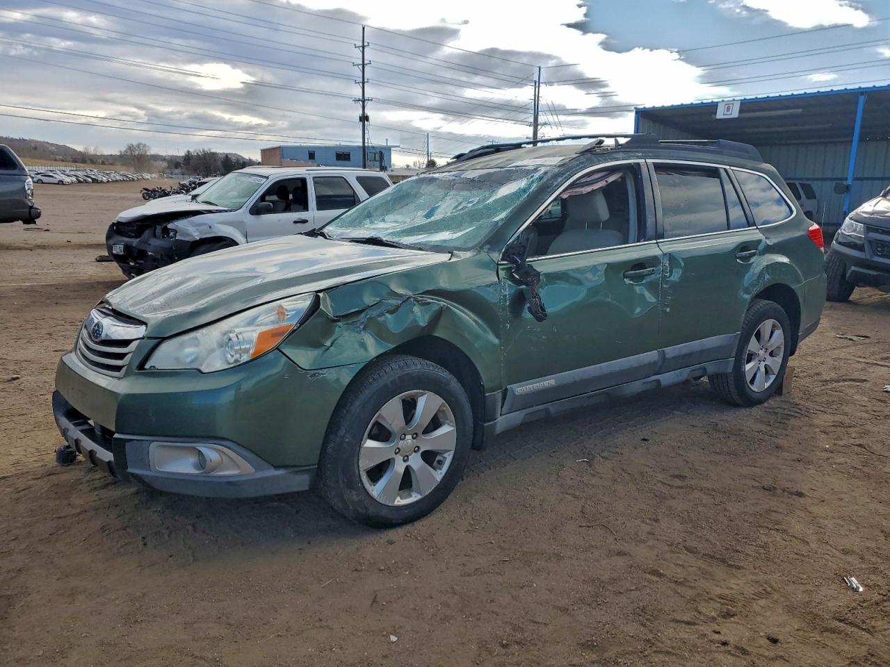 SUBARU OUTBACK 2011