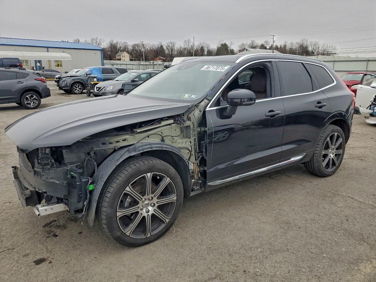 VOLVO XC60 2019