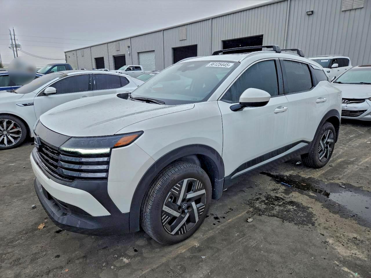 NISSAN KICKS SV 2025