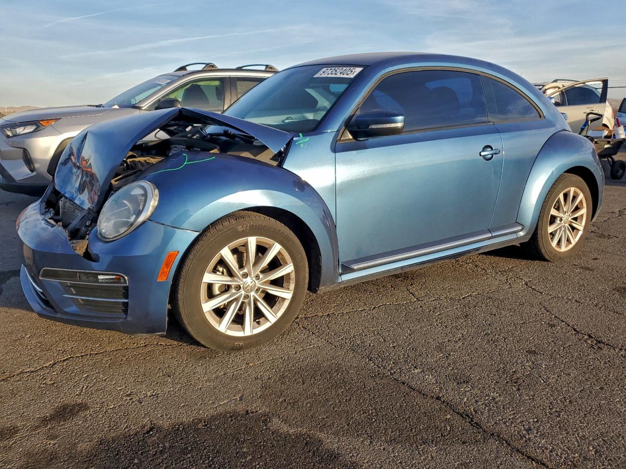 VOLKSWAGEN BEETLE SE 2017