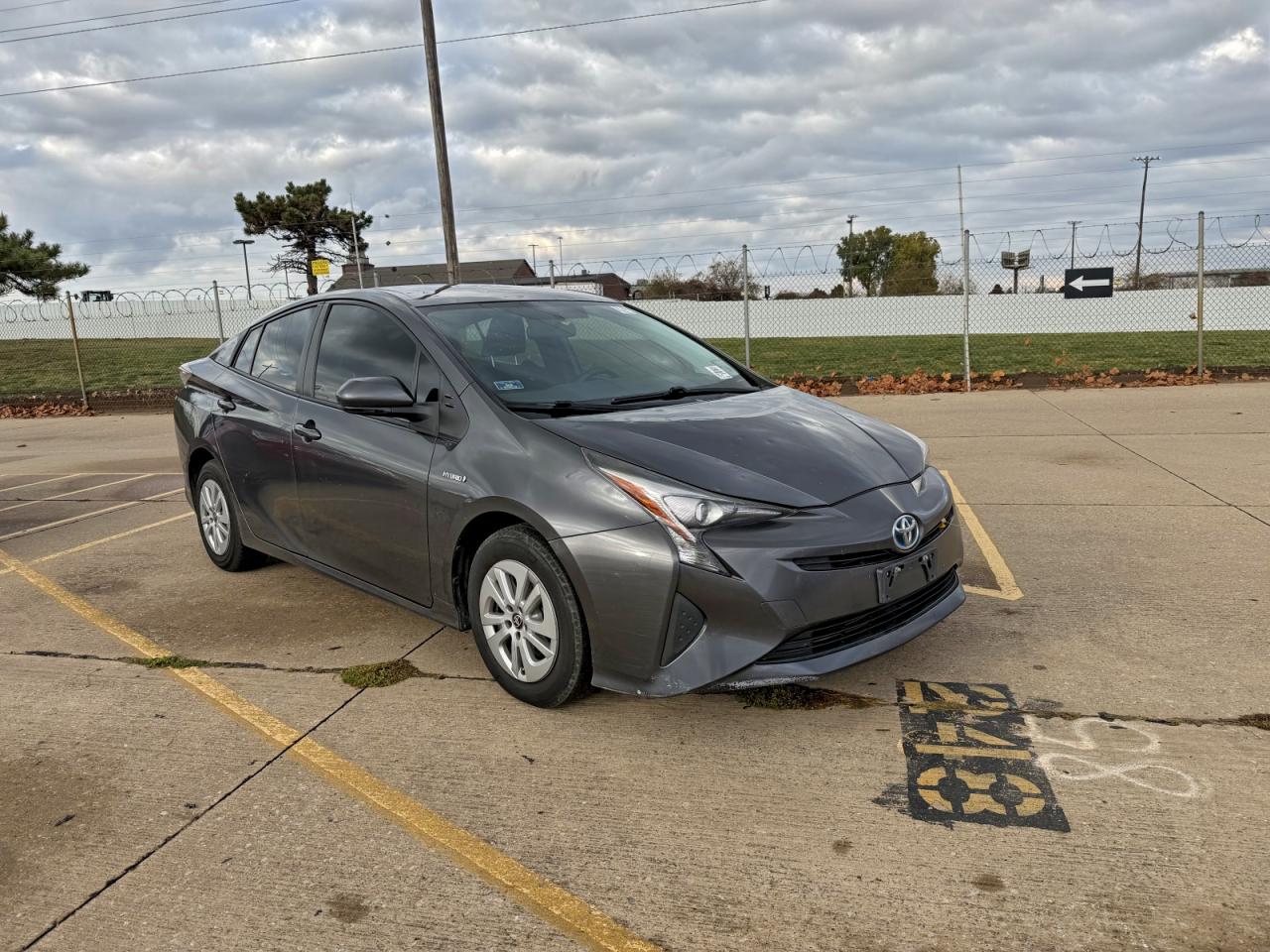 TOYOTA PRIUS 2016