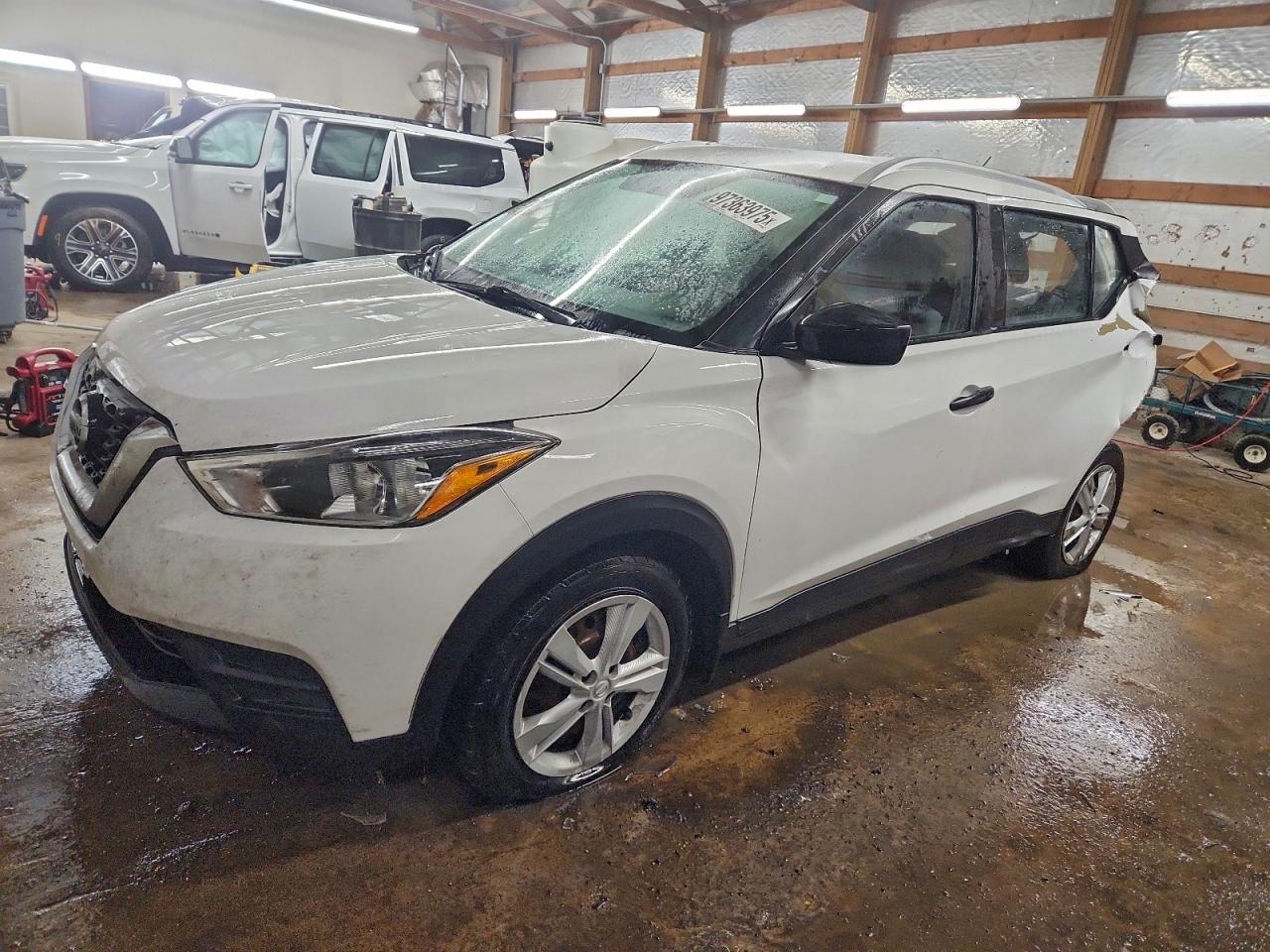 NISSAN KICKS 2019