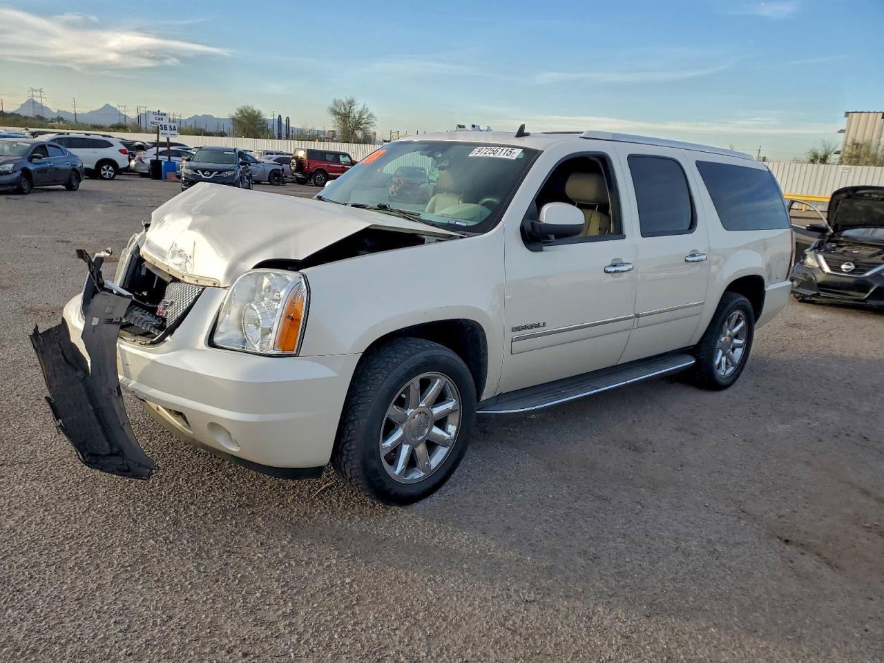 GMC YUKON XL 2013