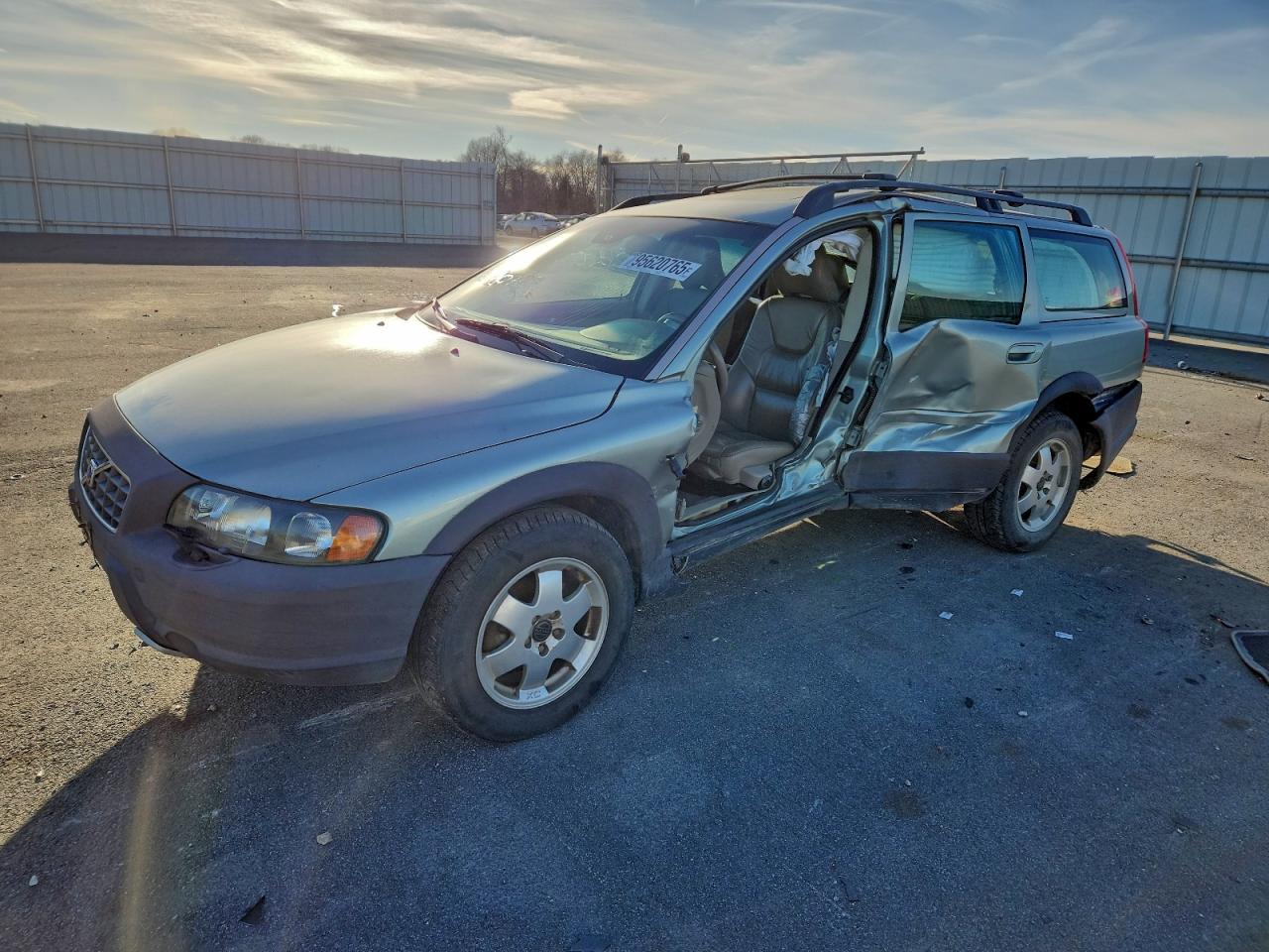 VOLVO XC70 2004