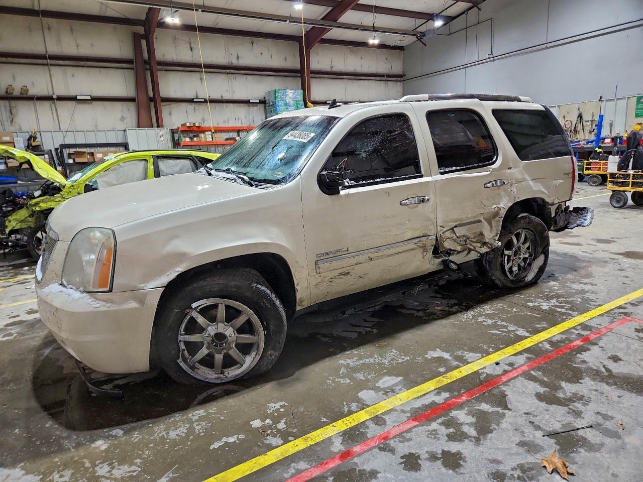 GMC YUKON 2011