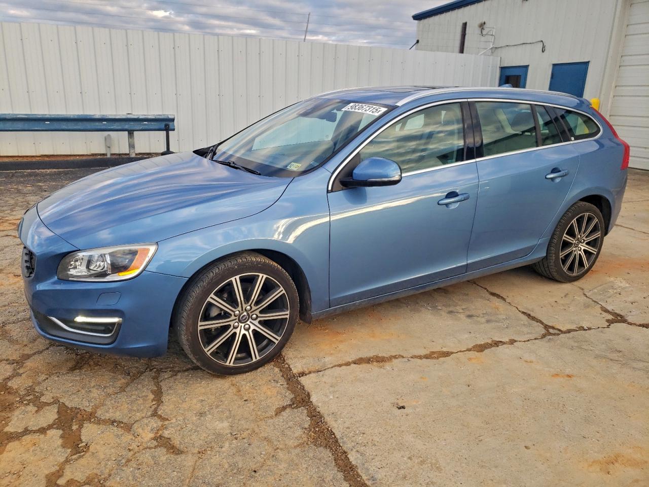 VOLVO V60 PLATIN 2015