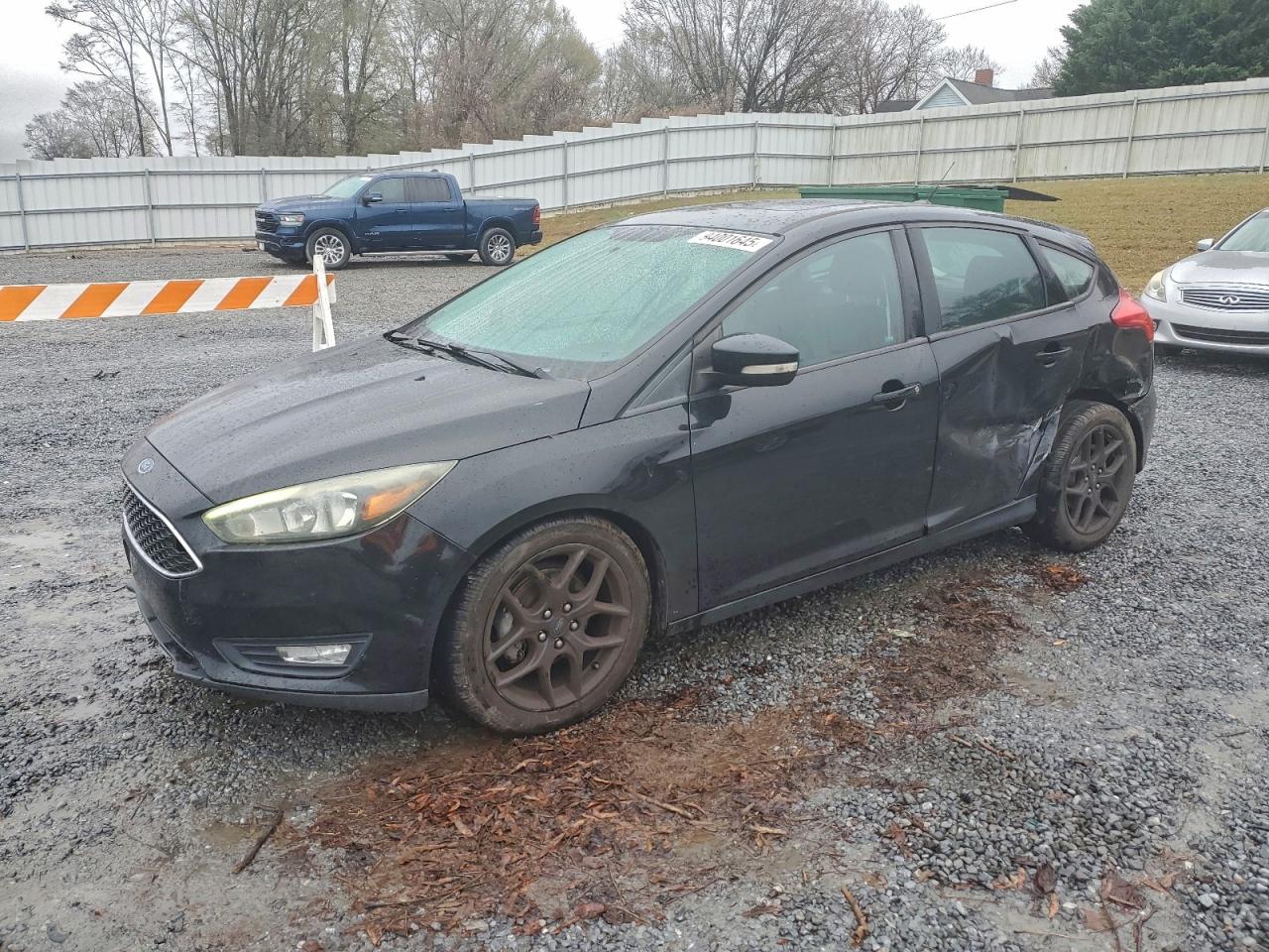 FORD FOCUS 2016