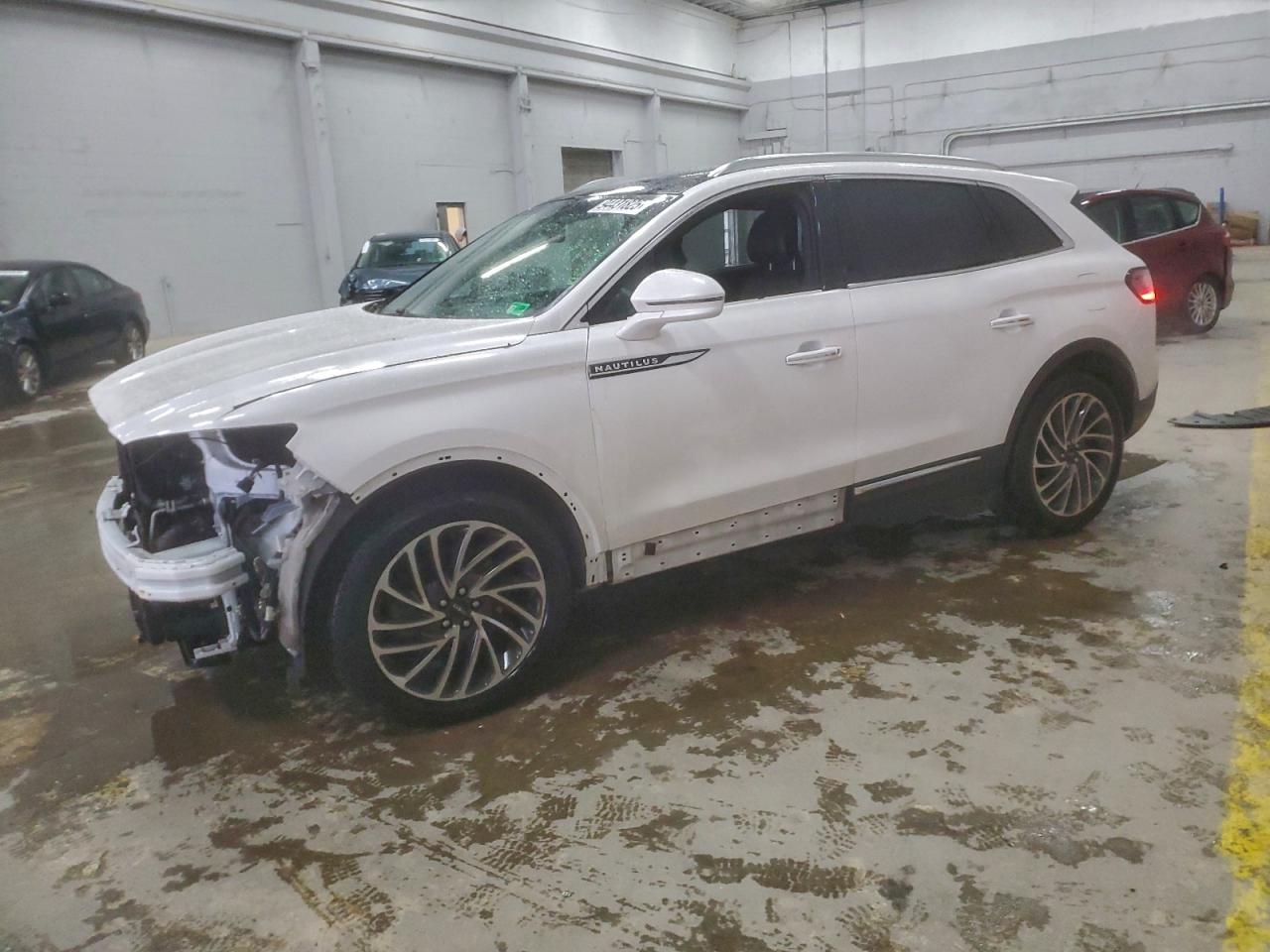 LINCOLN NAUTILUS R 2019