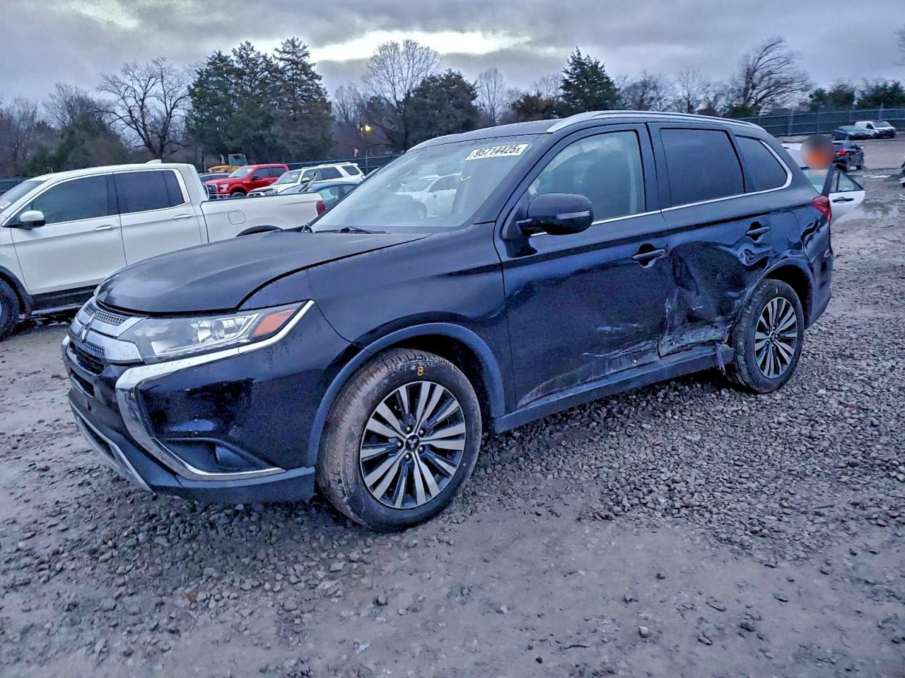 MITSUBISHI OUTLANDER 2019