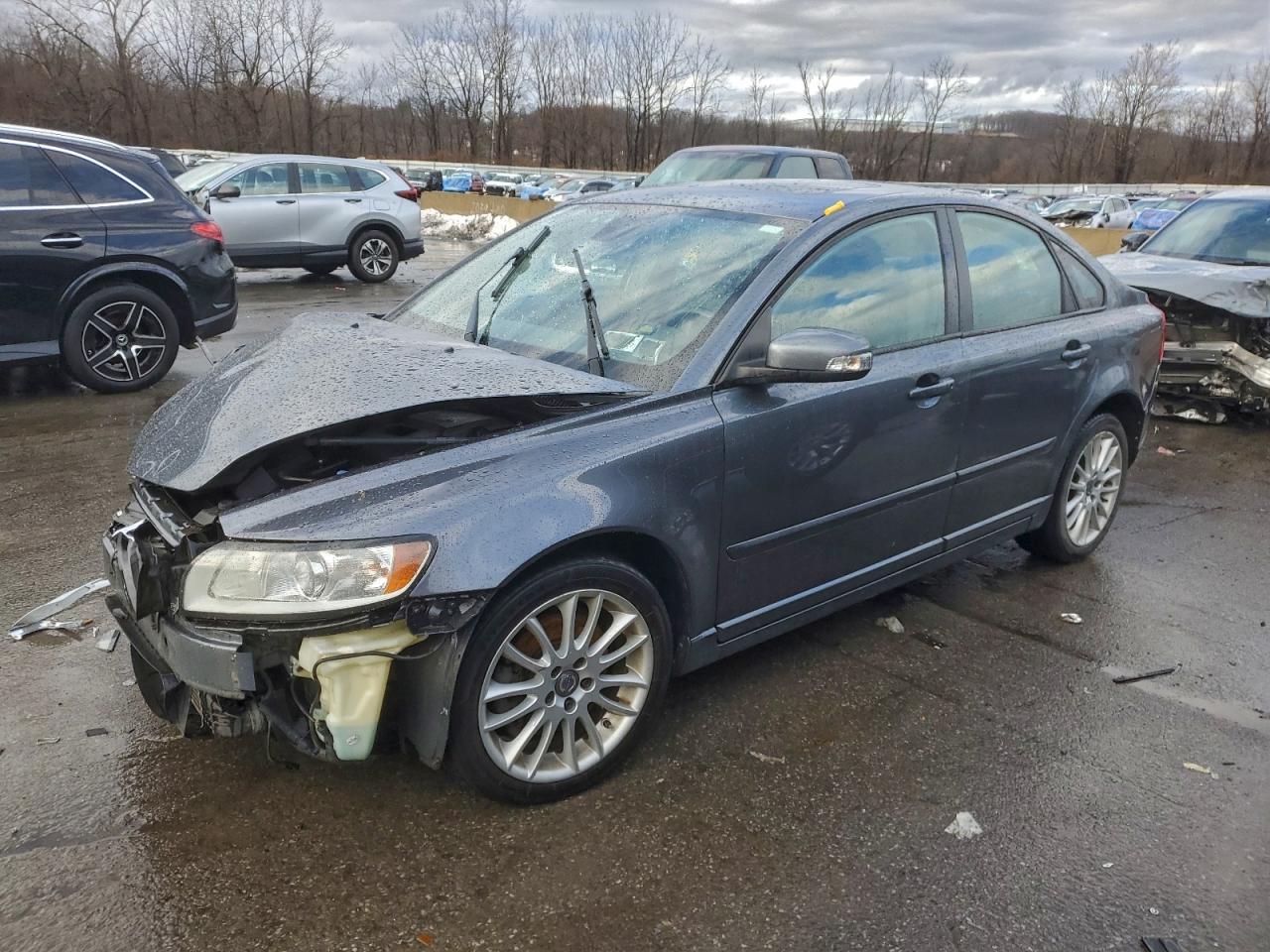 VOLVO S40 2011