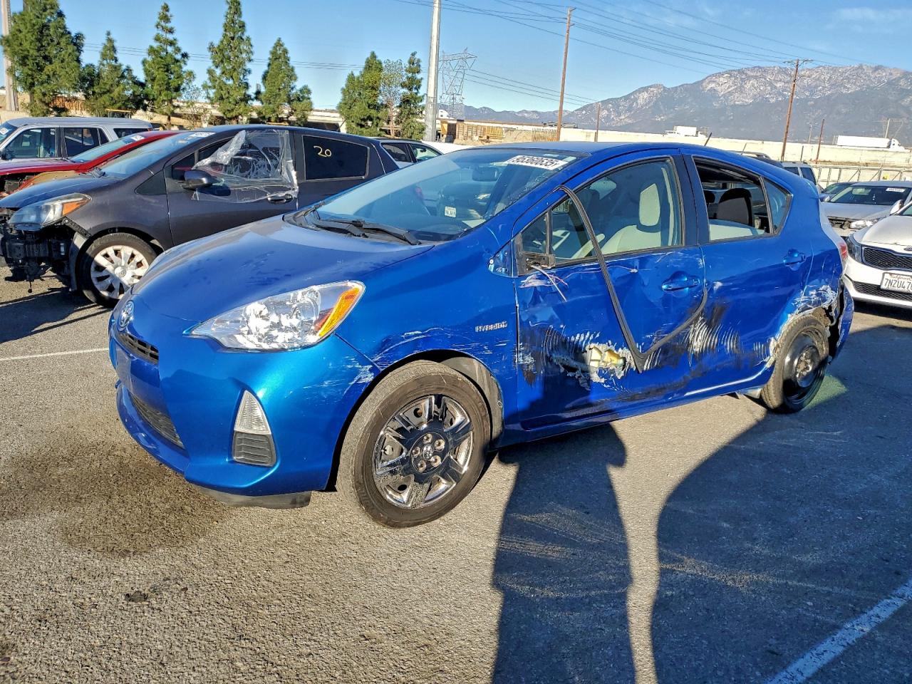 TOYOTA PRIUS C 2014