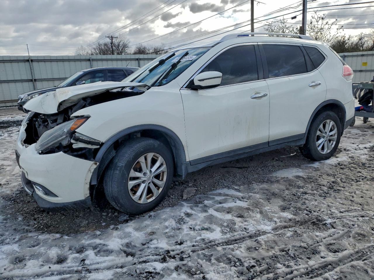 NISSAN ROGUE 2016