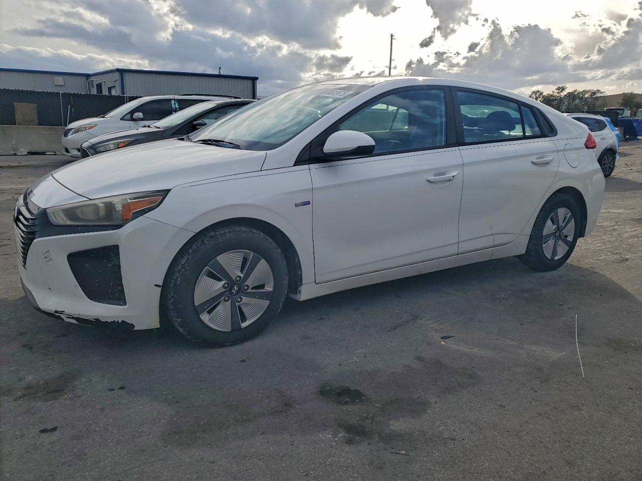 HYUNDAI IONIQ BLUE 2019