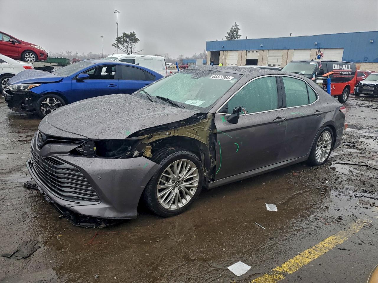 TOYOTA CAMRY 2018