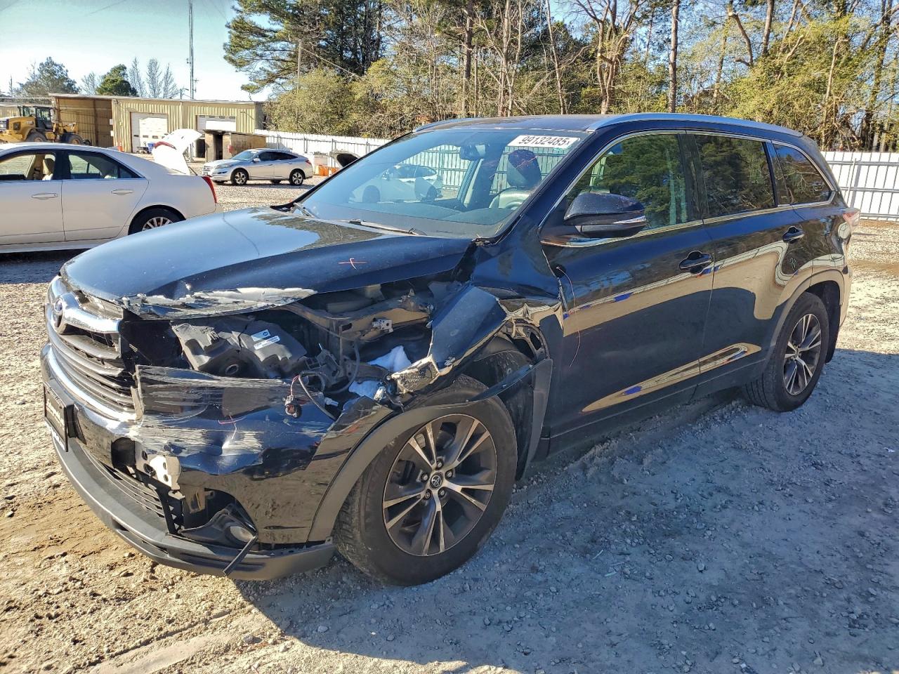 TOYOTA HIGHLANDER 2016