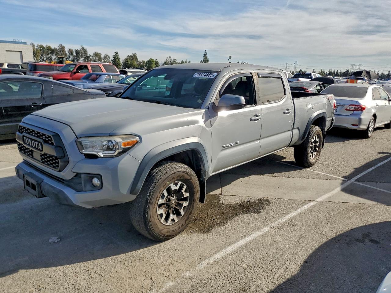 TOYOTA TACOMA 2023