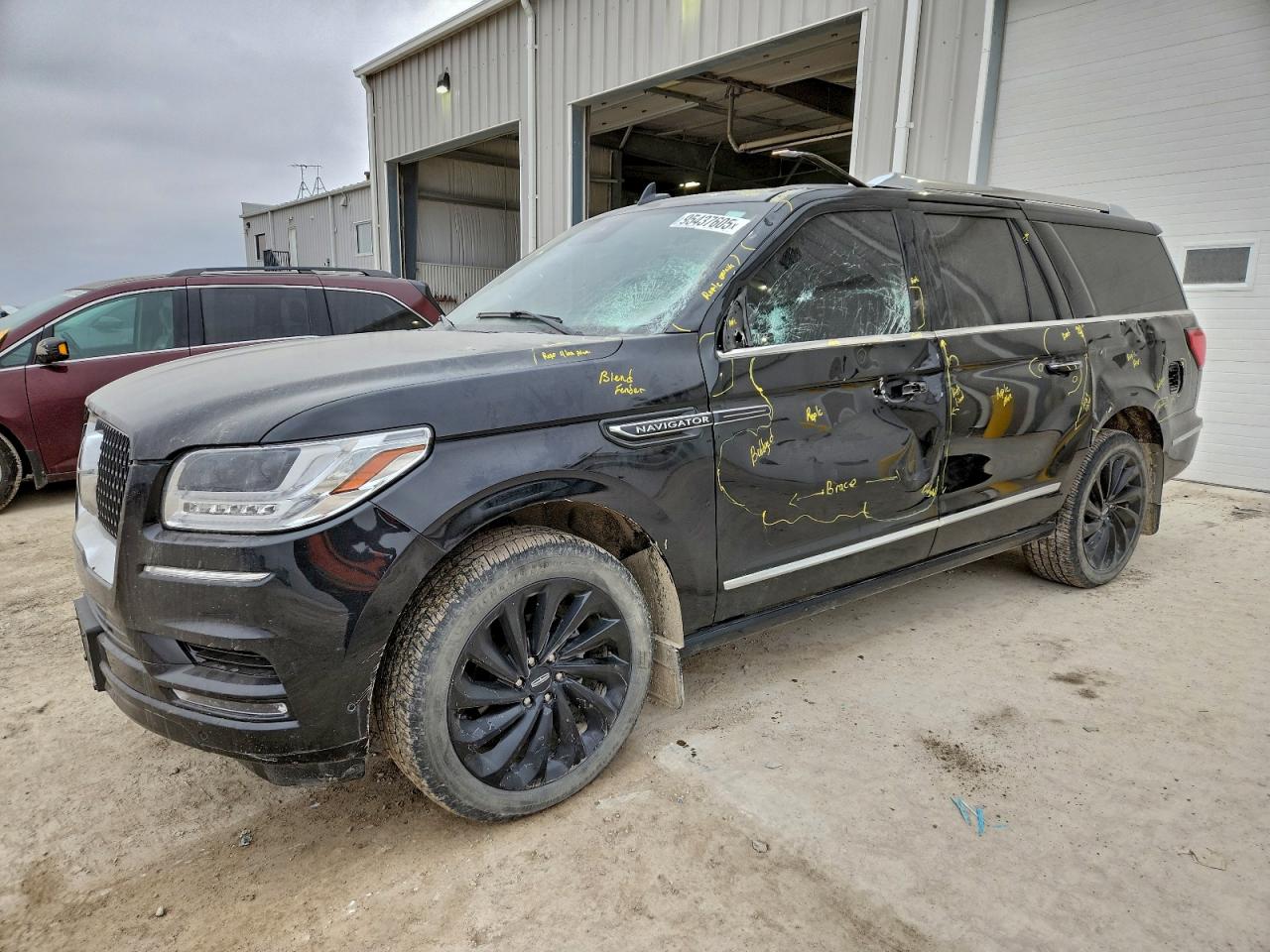 LINCOLN NAVIGATOR 2021