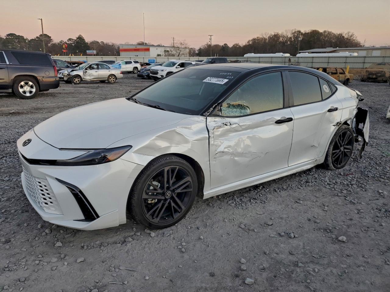 TOYOTA CAMRY 2025