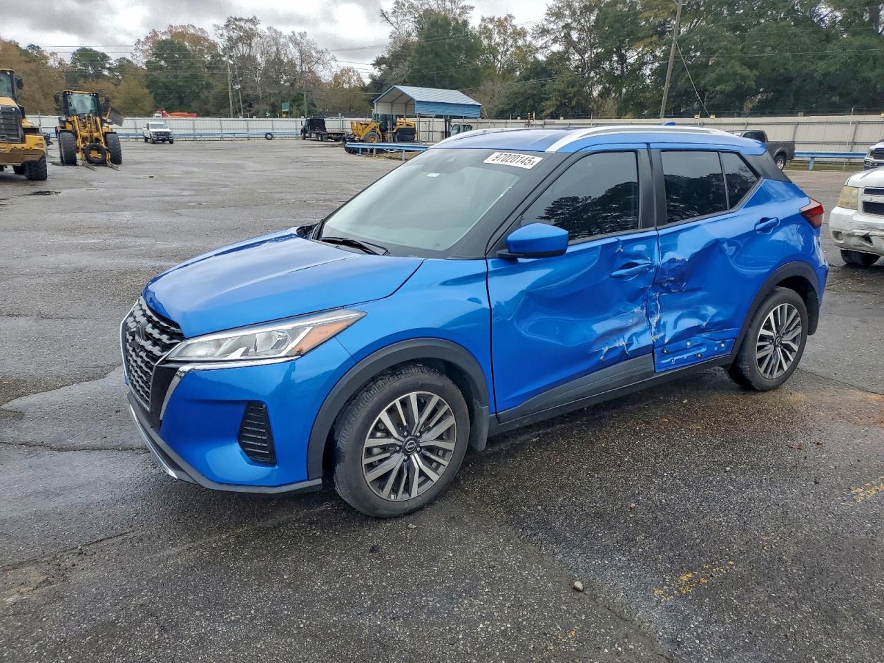NISSAN KICKS SV 2023