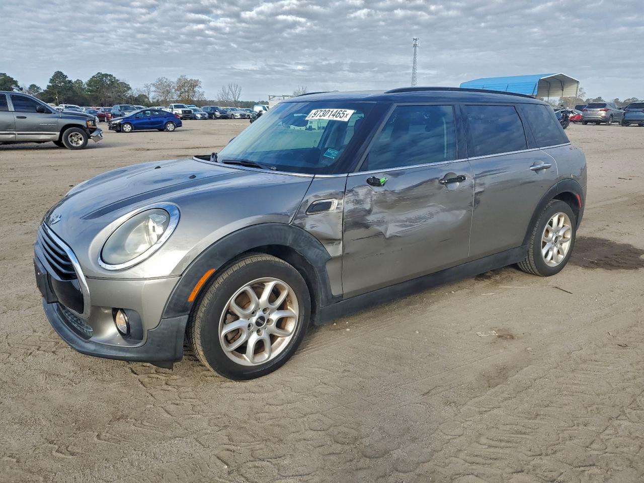 MINI COOPER CLU 2016