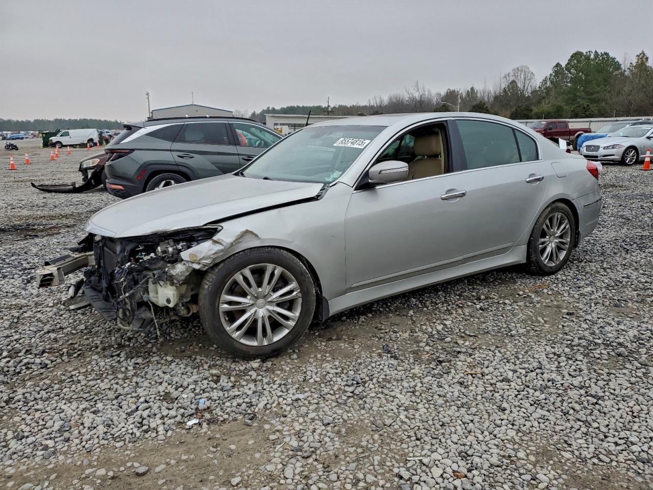 HYUNDAI GENESIS 2013