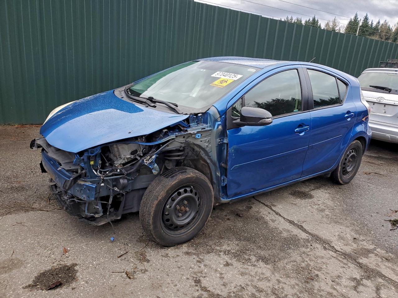 TOYOTA PRIUS C 2012