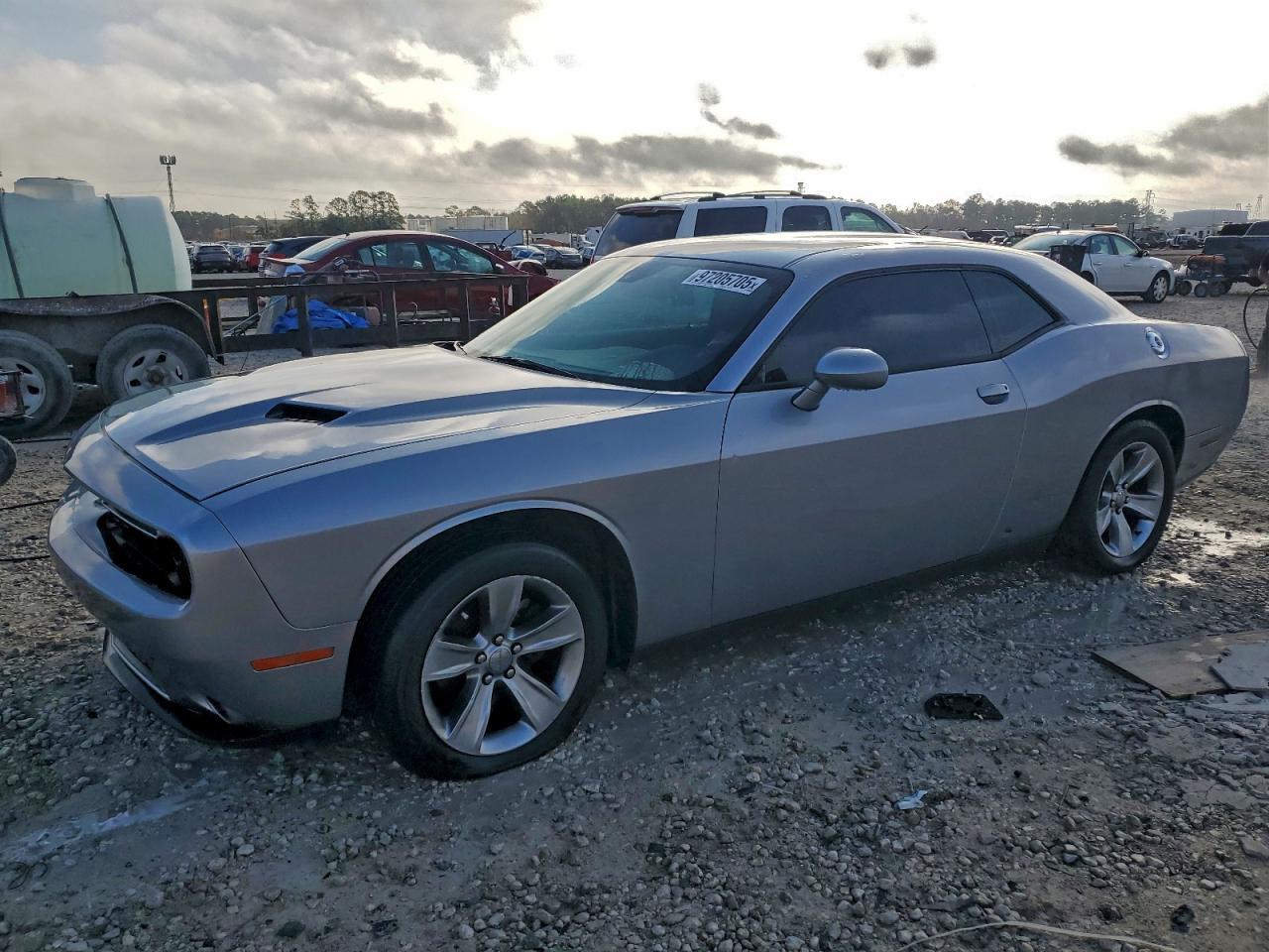DODGE CHALLENGER 2016