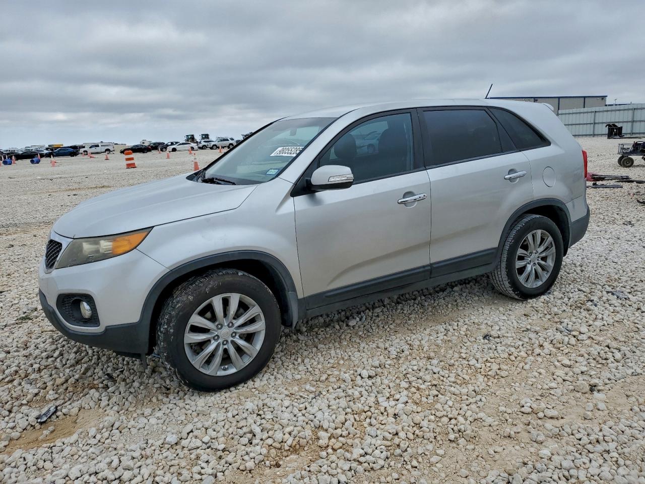 KIA SORENTO EX 2011