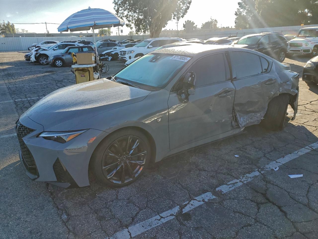 LEXUS IS 2025