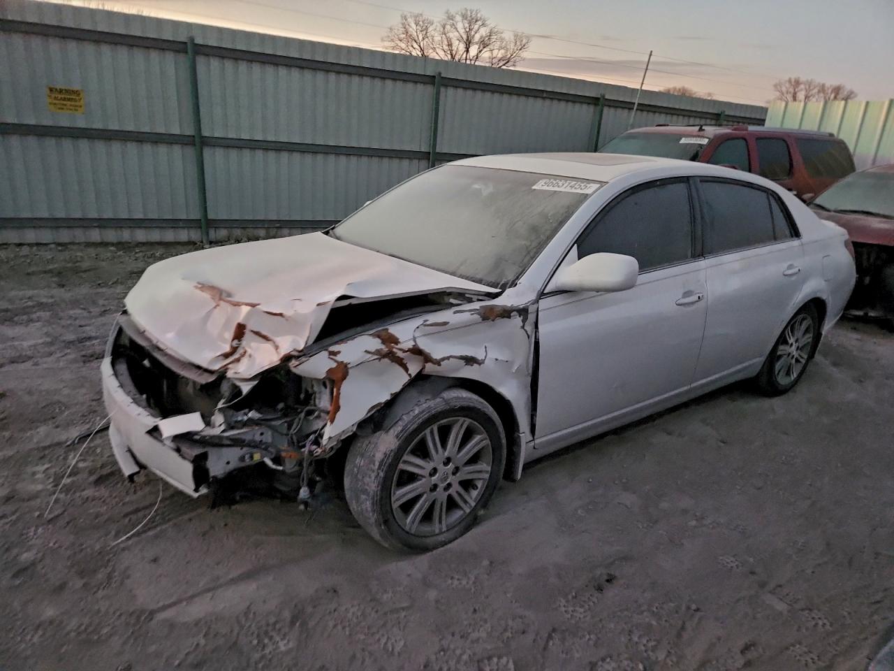 TOYOTA AVALON 2006
