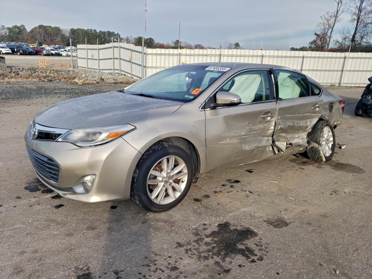 TOYOTA AVALON 2015