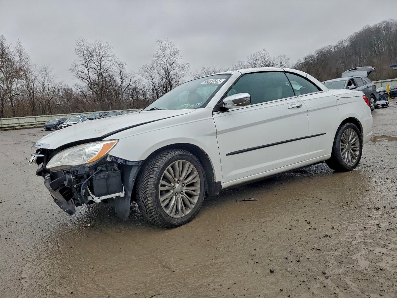 CHRYSLER 200 2013