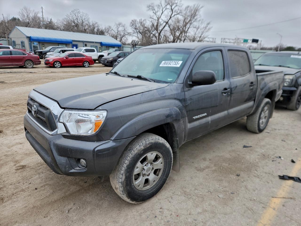 TOYOTA TACOMA DOU 2015