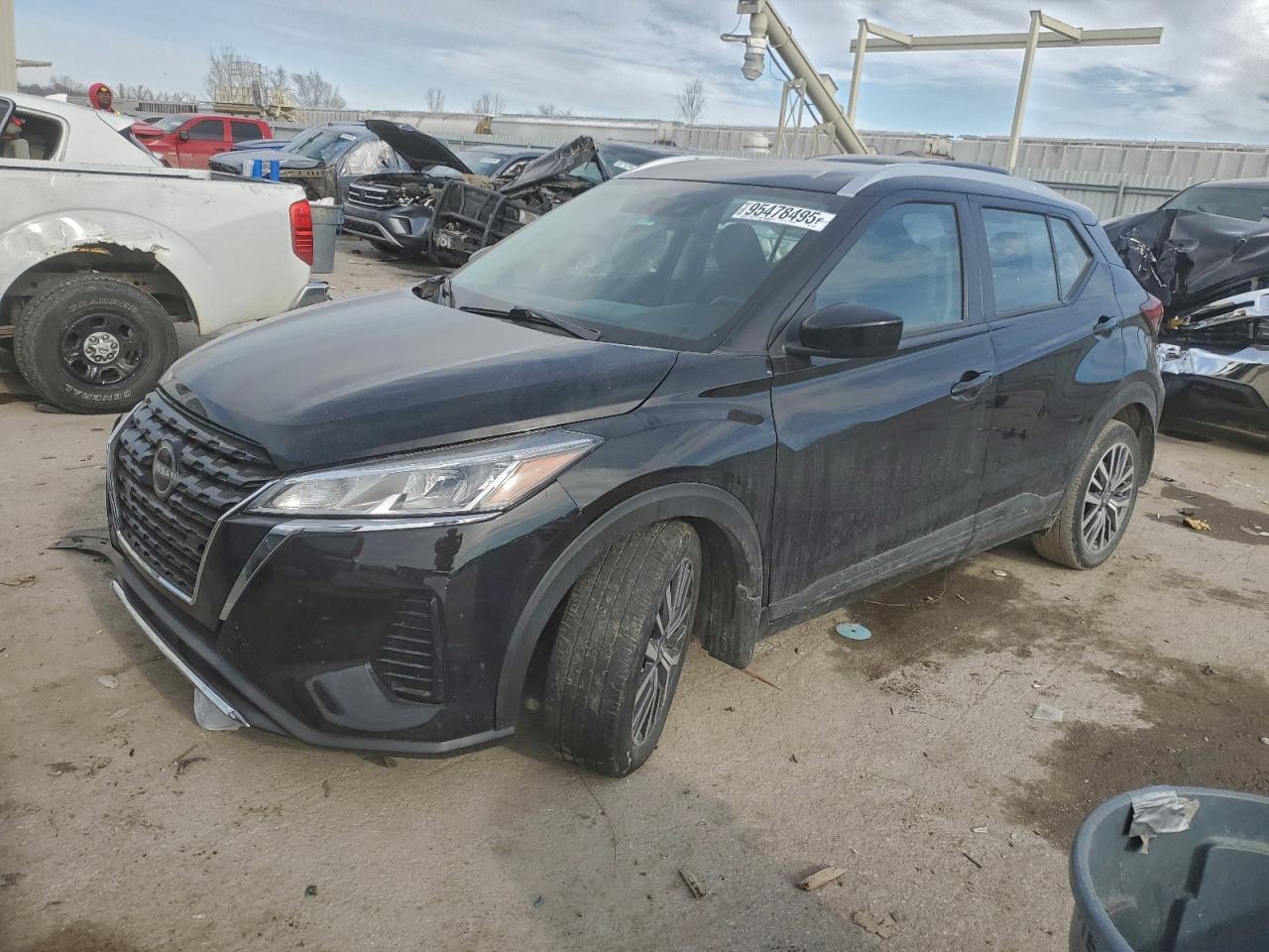 NISSAN KICKS 2023