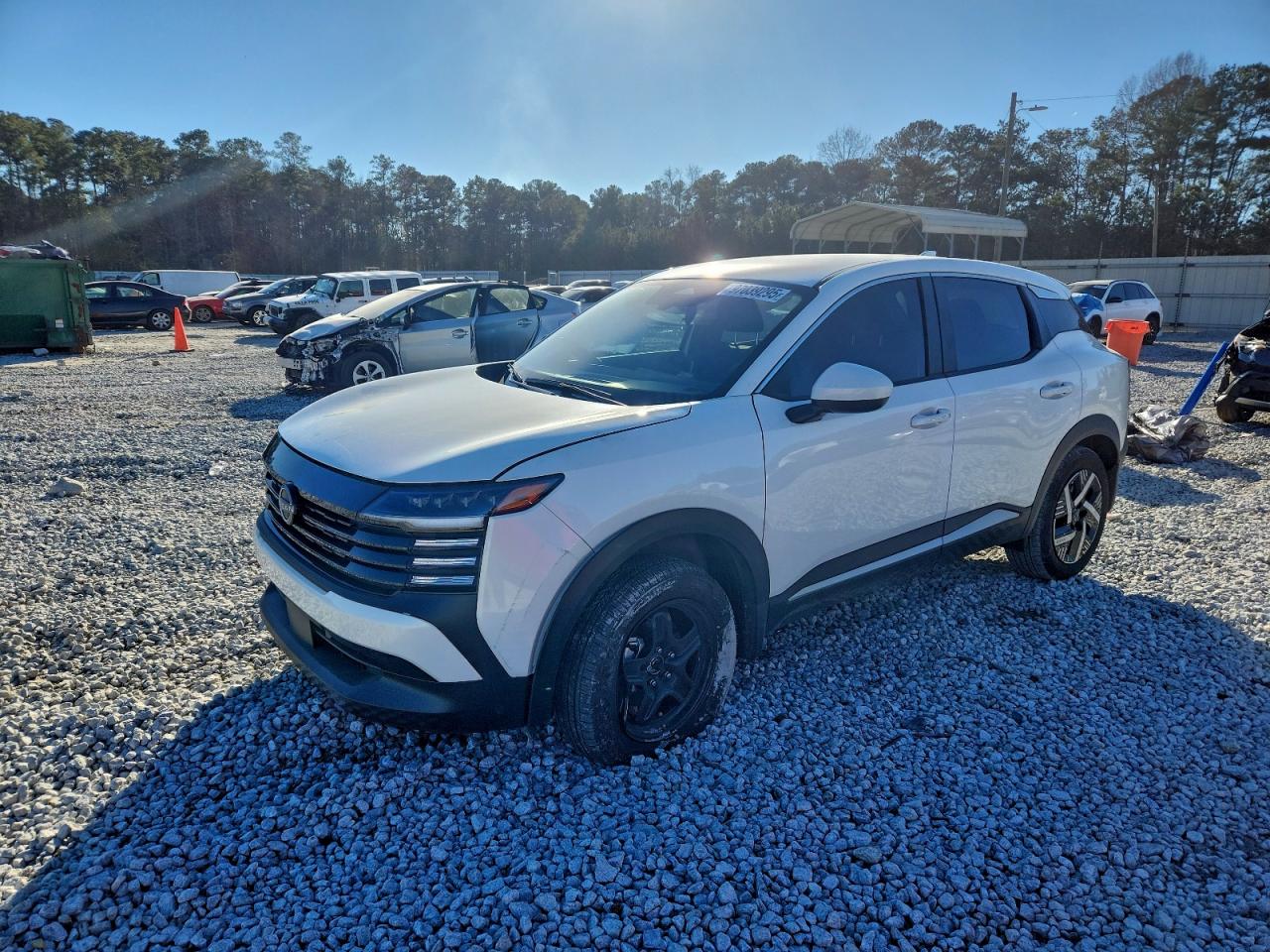 NISSAN KICKS SV 2025