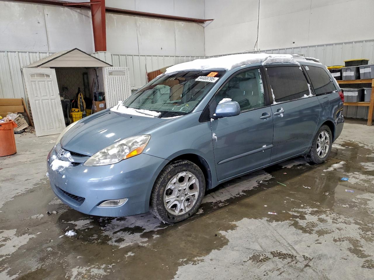 TOYOTA SIENNA XLE 2006